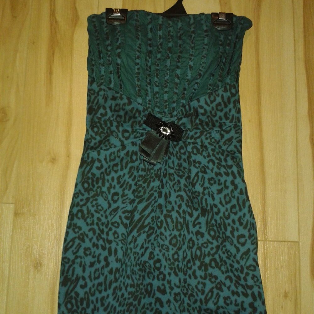Strapless dress